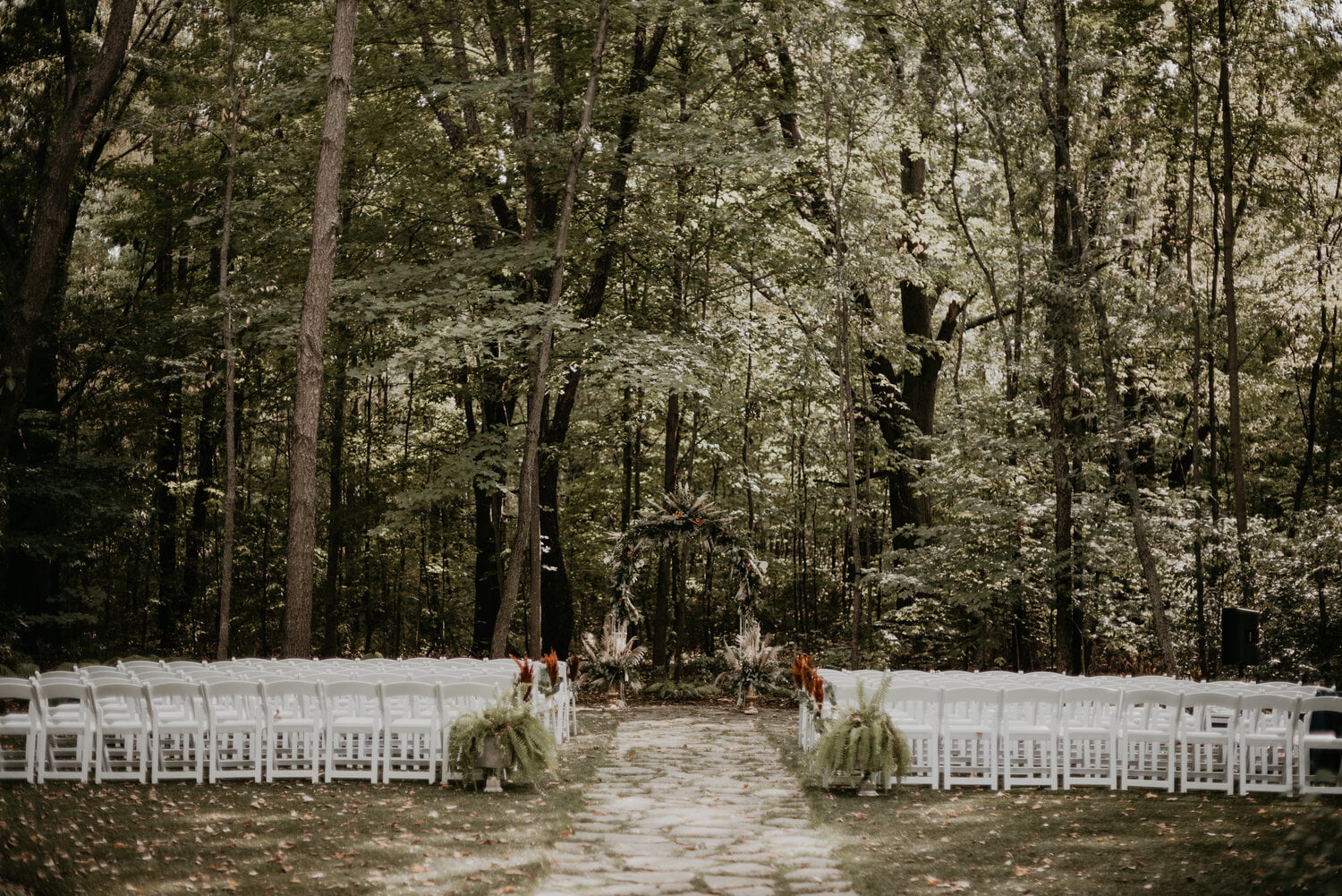 Stonegate Manor & Gardens Benton Harbor wedding venue