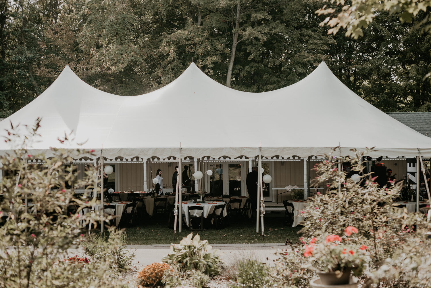 Stonegate Manor & Gardens Benton Harbor wedding venue
